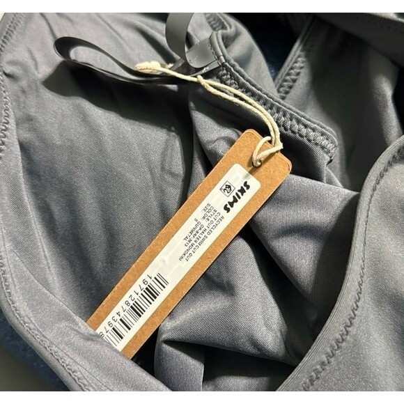 NWT Skims Cut Out Halter Monokini Swimsuit small - Picture 3 of 3